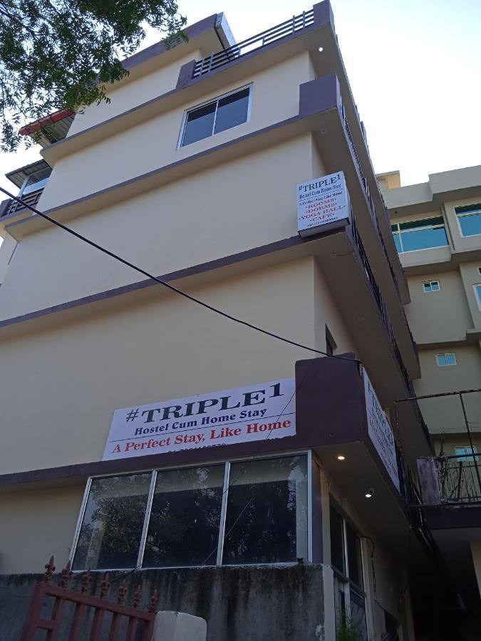 Triple1 Hostel & Homestay Rishīkesh Exterior foto